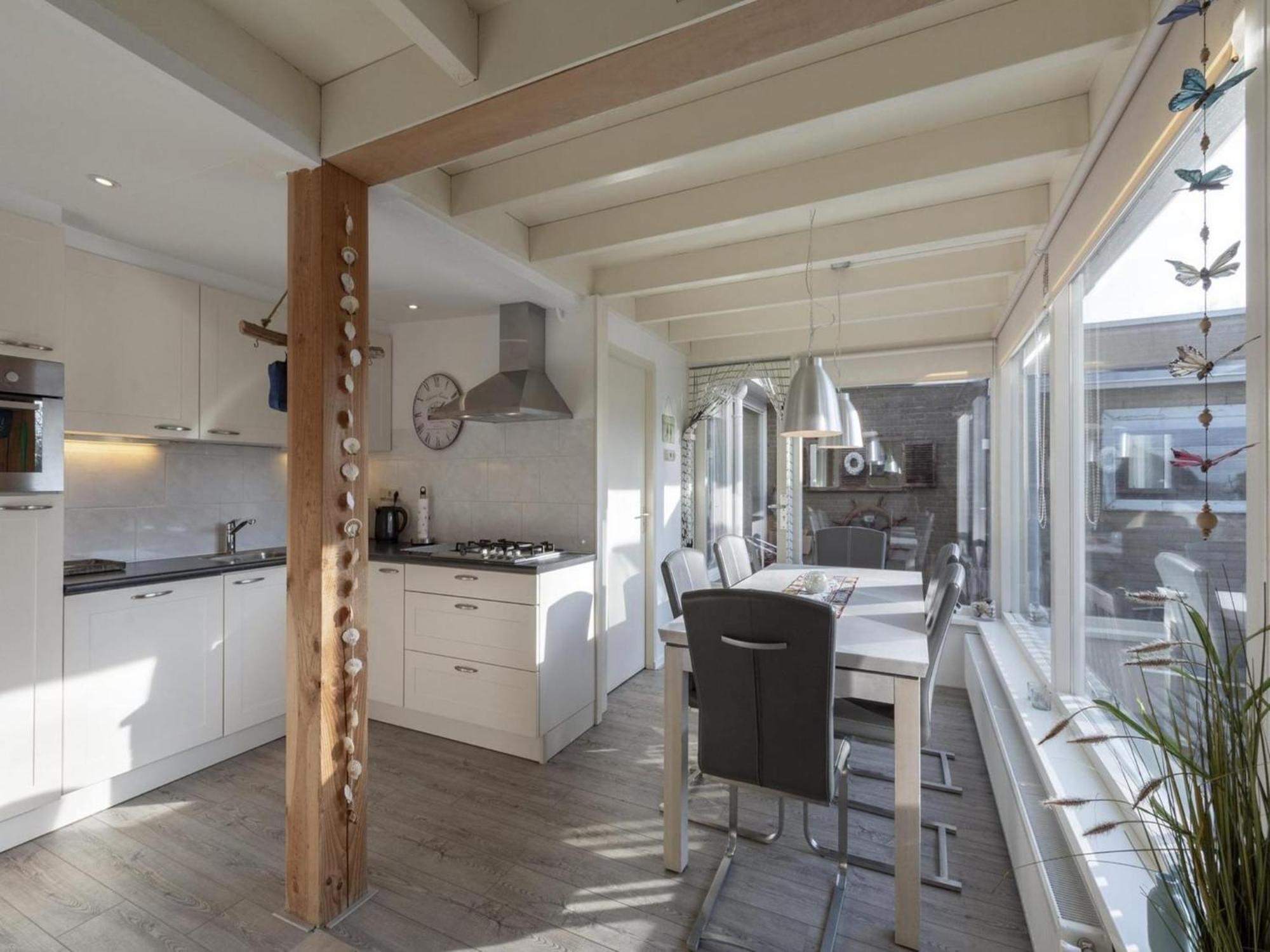 Stylish Bungalow With A Large Garden Sint Maartensvlotbrug エクステリア 写真