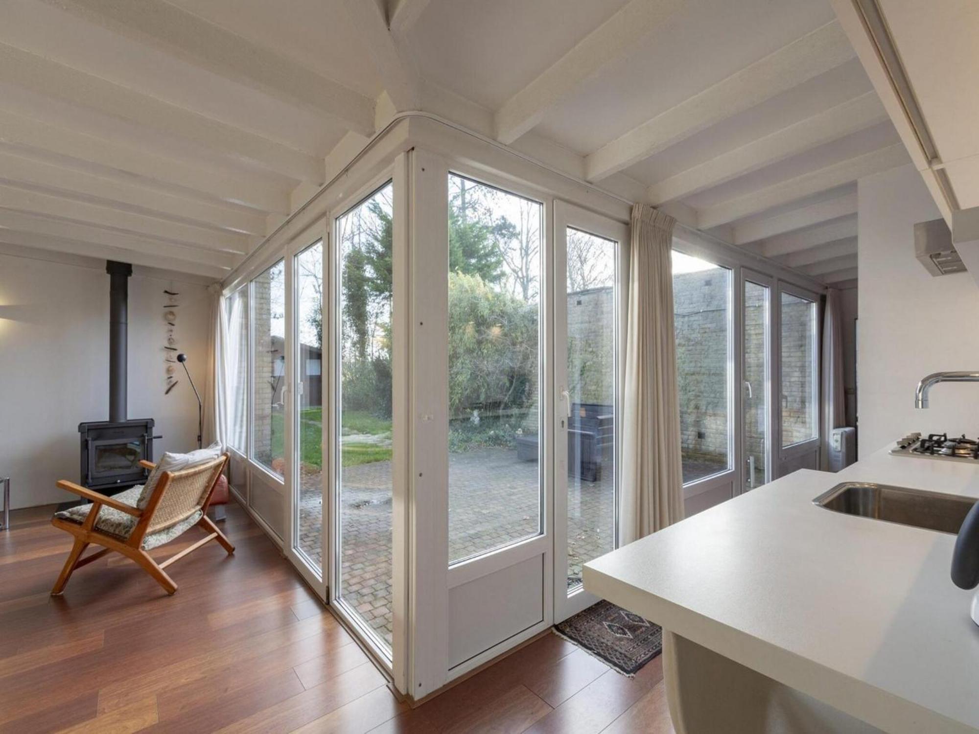 Stylish Bungalow With A Large Garden Sint Maartensvlotbrug エクステリア 写真