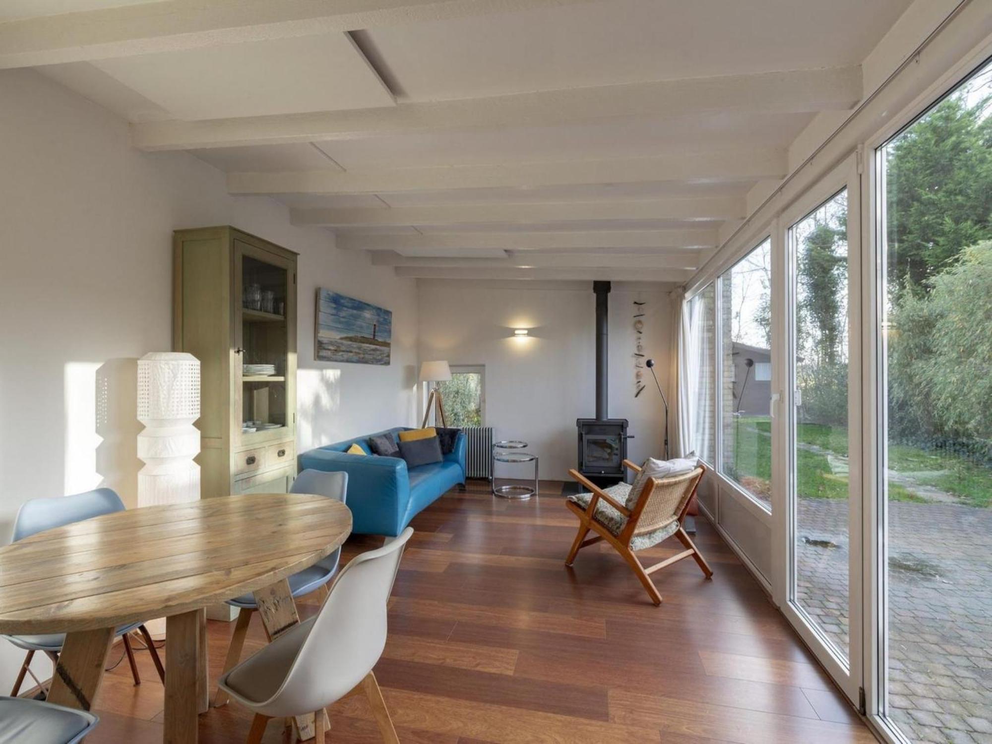 Stylish Bungalow With A Large Garden Sint Maartensvlotbrug エクステリア 写真