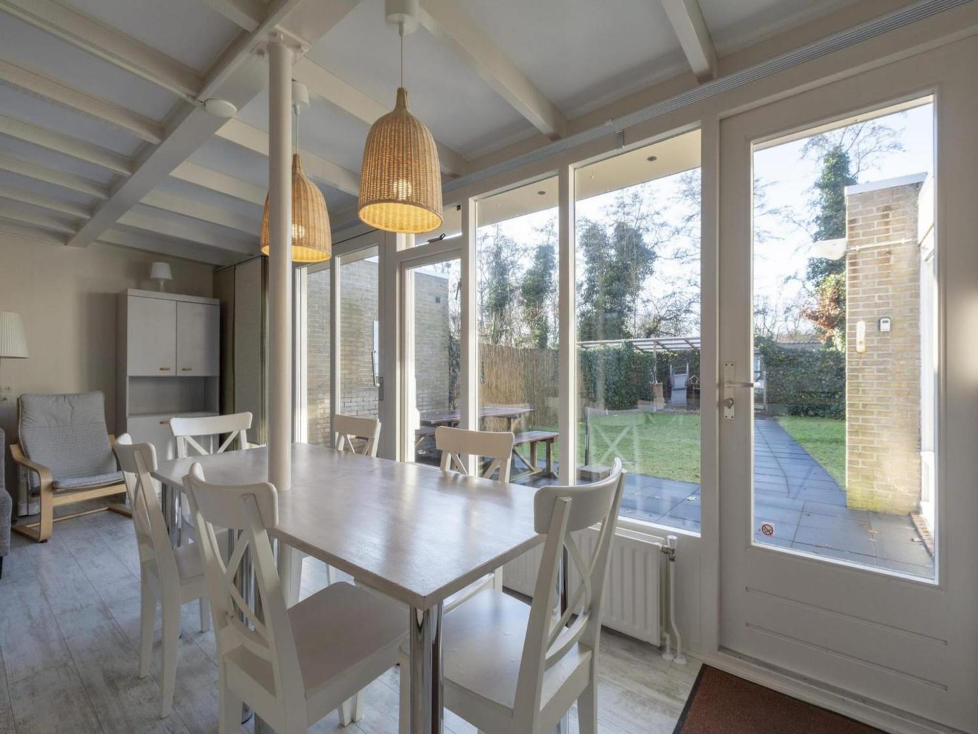 Stylish Bungalow With A Large Garden Sint Maartensvlotbrug エクステリア 写真
