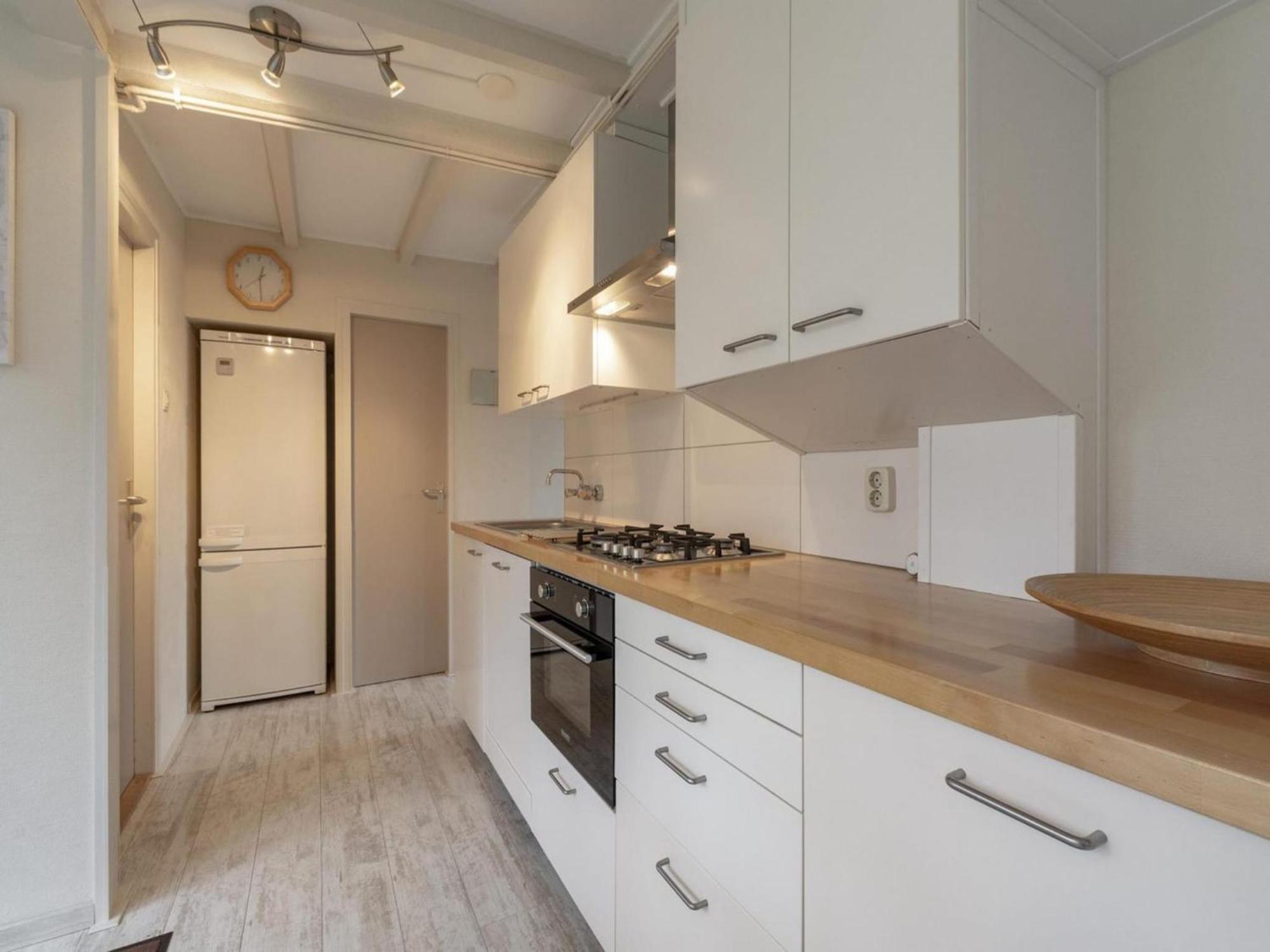 Stylish Bungalow With A Large Garden Sint Maartensvlotbrug エクステリア 写真
