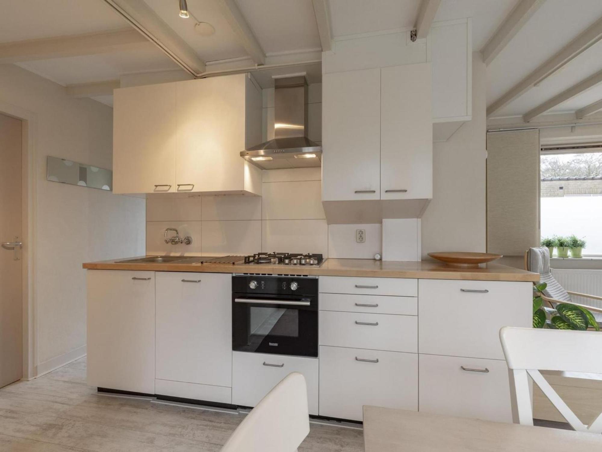 Stylish Bungalow With A Large Garden Sint Maartensvlotbrug エクステリア 写真
